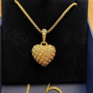 $3/$35
BN Crystal gold heart necklace